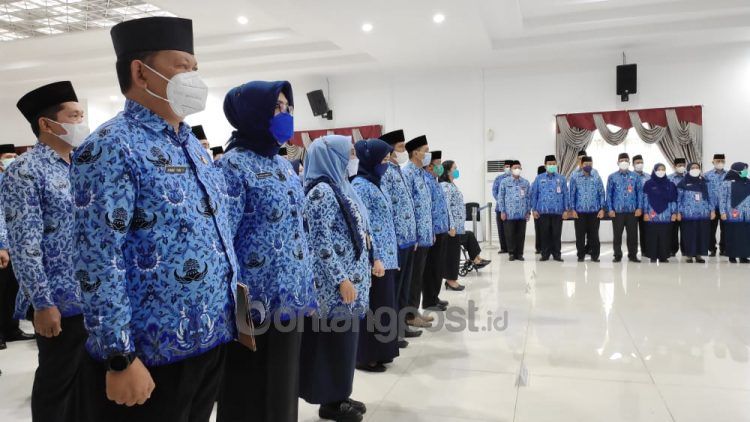 Mutasi pegawai beberapa waktu lalu. (Nasrullah/bontangpost.id)