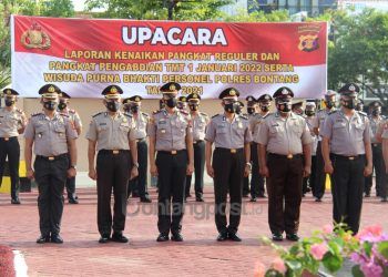 37 Personel Polres Bontang Naik Pangkat