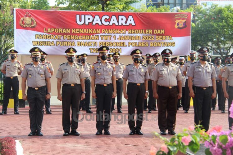 37 personel Polres Bontang naik pangkat