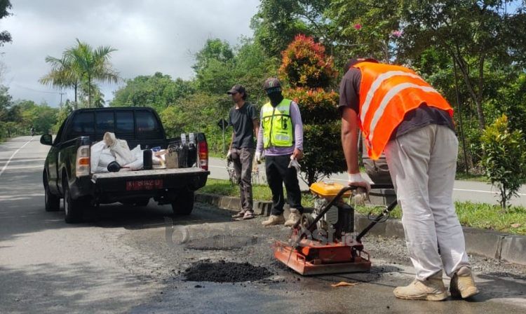 Perbaikan Jalan Soekarno-Hatta diupayakan mulai dilakukan bulan ini