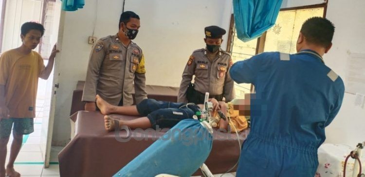 Korban saat mendapat perawatan di Klinik Pertamina. (selasar.co)