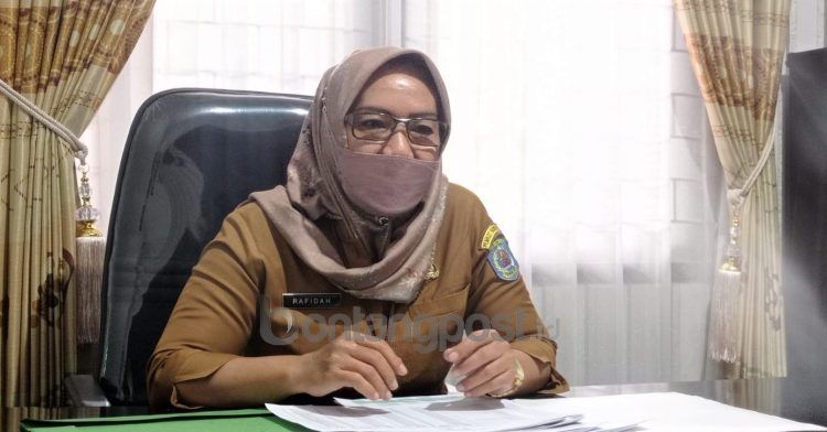Kepala Bapenda Rafidah (Fitri Wahyuningsih/bontangpost.id)