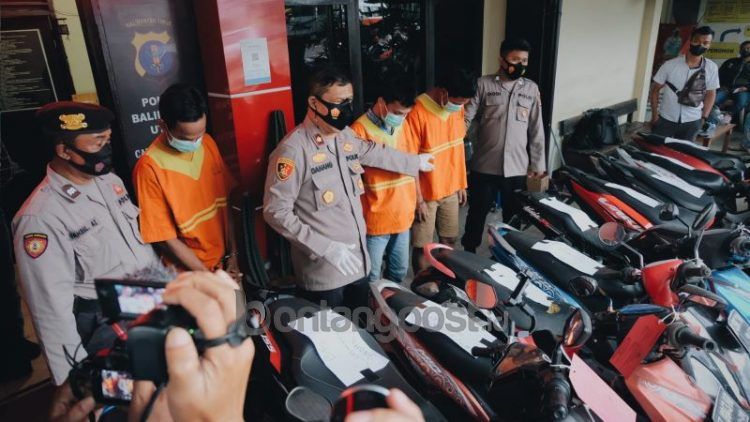 Tersangka dan barang bukti