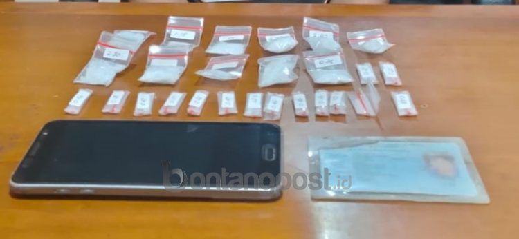 Barang bukti sabu yang disita polisi