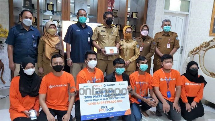 Pupuk Kaltim salurkan bantuan 3.000 paket sehat bagi warga isoman