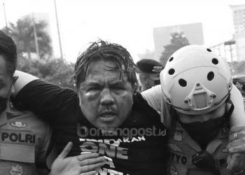 6 Fakta Ade Armando Dikeroyok saat Demo 11 April