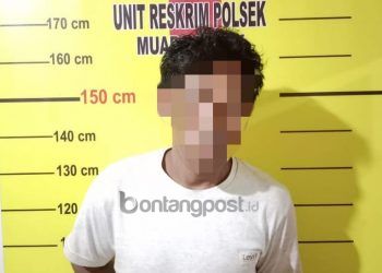 Bawa Badik, Pria Paruh Baya Ditangkap di Pinggir Jalan