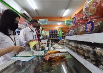 Tim Gabungan Temukan Produk Kedaluwarsa Beredar di Minimarket Bontang