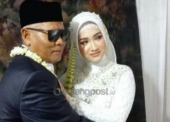 Viral Kakek 63 Tahun Nikahi Gadis 19 Tahun
