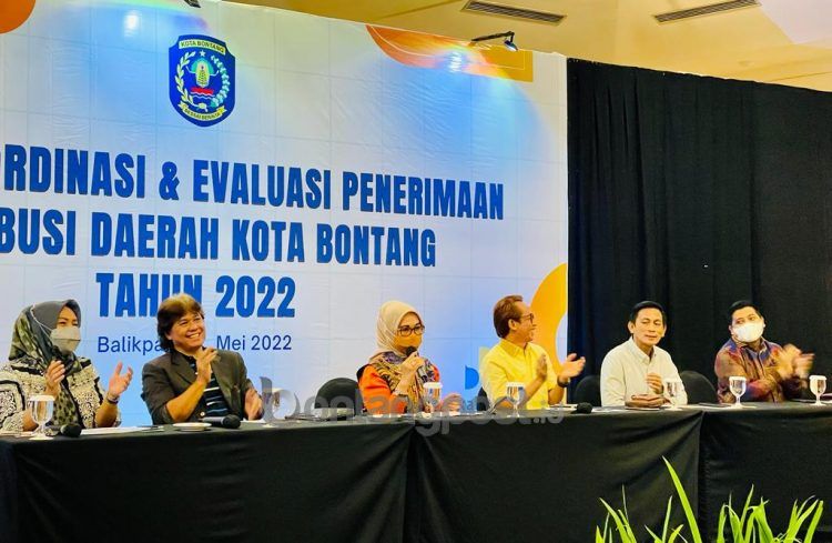 Wawali Najirah saat membuka rapat koordinasi. (Prokompim)