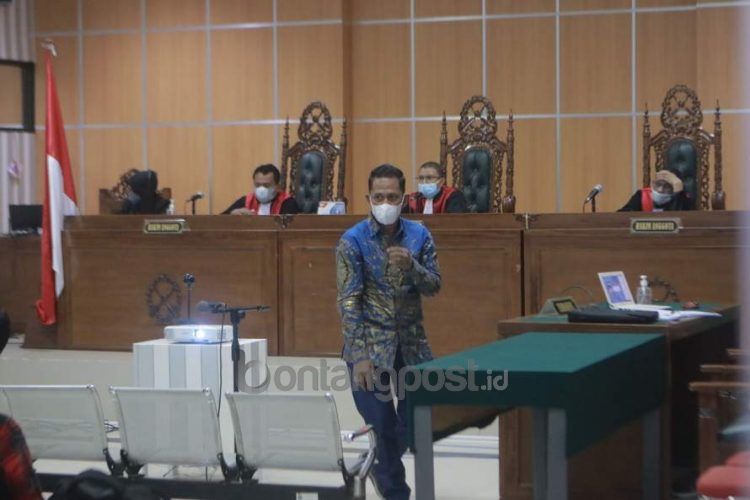 Salah satu saksi dalam sidang kasus AGM.