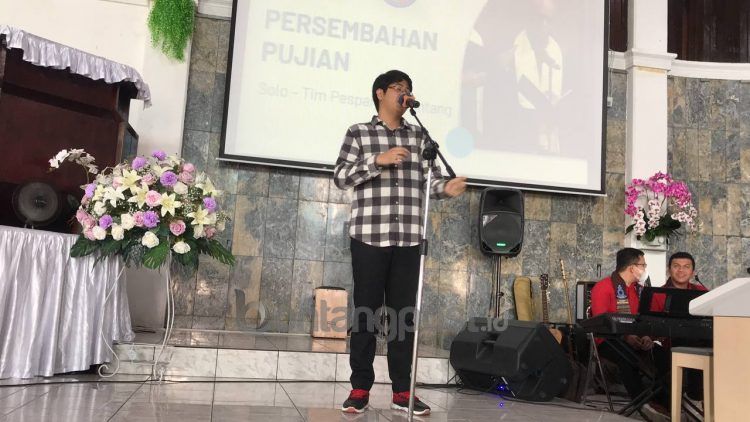 Krisna Timothy Putra Komara Aray peraih medali emas dalam ajang Pesparawi Nasional XIII di Yogyakarta