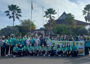 Lepas Kontingen Kormi, Wali Kota Basri Target Juara di Ajang Olahraga Rekreasi Nasional