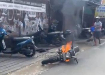 Motor Diduga Milik Pengetap Pertalite Terbakar