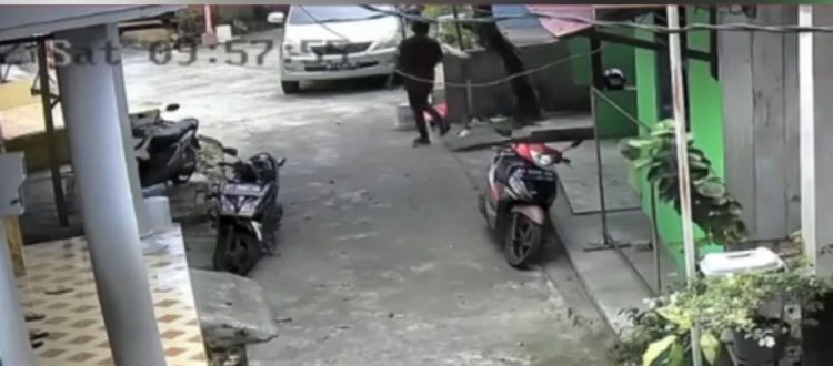 Pelaku pencurian ponsel di Gunung Sari terekam CCTv