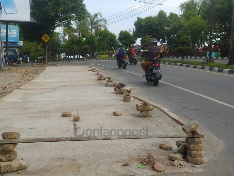Salah satu yang mendapat jatah pemeliharaan yakni Jalan Brigjen Katamso (Adiel/KP)