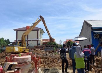 Diklaim Terkendala Cuaca, Pengerjaan Turap di Api-Api Diprediksi Tak Selesai Tepat Waktu