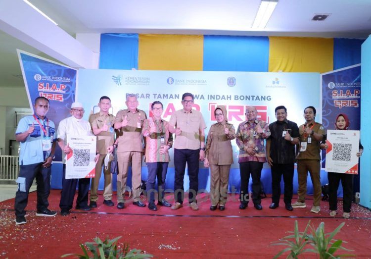 Peluncuran program S.I.A.P (Sehat, Inovatif dan Aman Pakai) Quick Response Code Indonesian Standard (QRIS) oleh Bank Kaltimtara Cabang Bontang