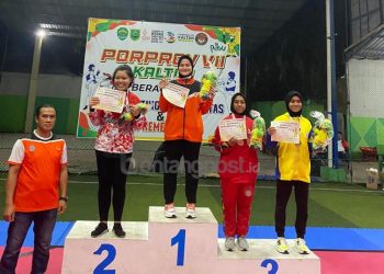Eka Safitri meraih medali emas kelas Under 67 Kg putri.