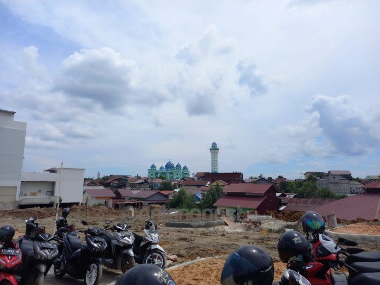 Parkiran Bontang Citimall belum sepenuhnya rampung.