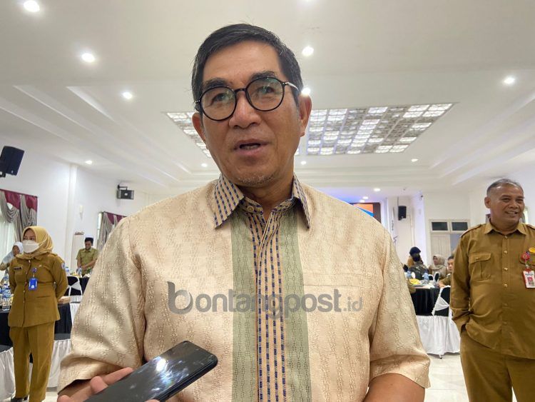 Mantan Ketua Mahkamah Konstitusi Republik Indonesia periode 2013-2015 Hamdan Zoelva