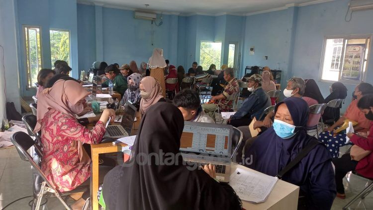 Proses validasi data pelaku UMKM sebelum mendapat BLT