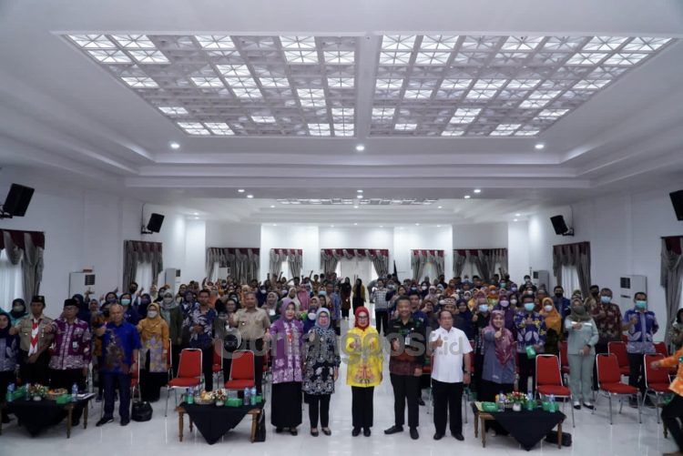 PT KPI dan Dinas Kesehatan Bontang menggelar pencanangan Aksi Bergizi Kota Bontang untuk mengurangi pelajar yang terkena anemia (Rera Annorista/bontangpost.id)