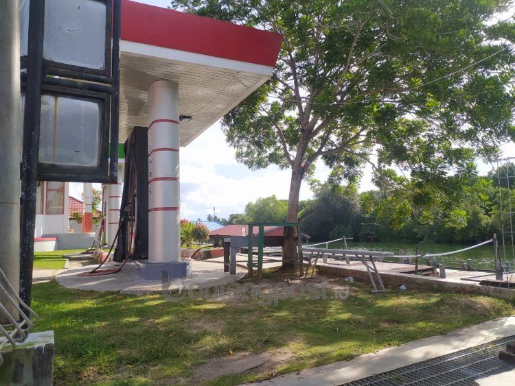 Sebelum menjual dengan harga di atas ketentuan, tersangka memperoleh solar dari SPBN Tanjung Limau