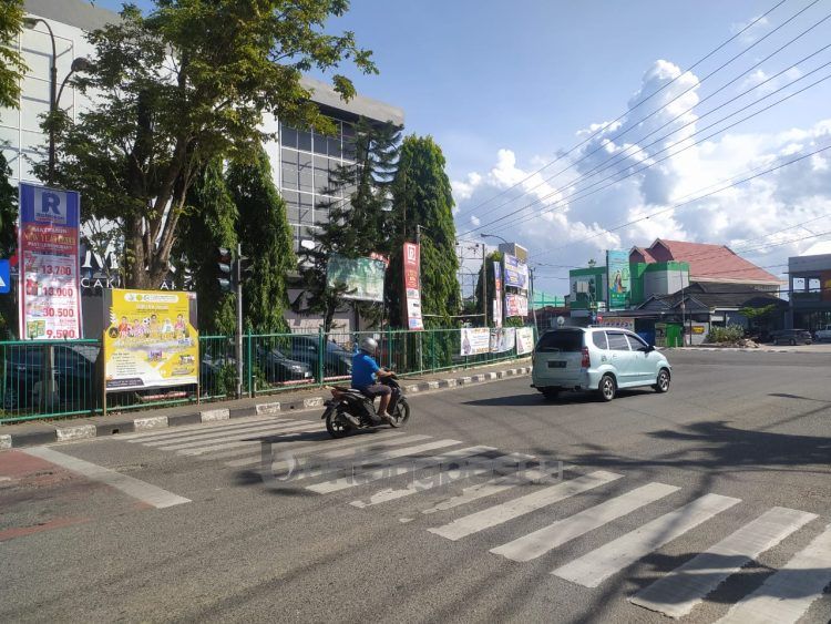 Salah satu sektor yang capaiannya tidak lampaui target yakni pajak reklame
