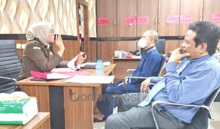 Tersangka dan barang bukti sudah diserahkan oleh penyidik ke JPU