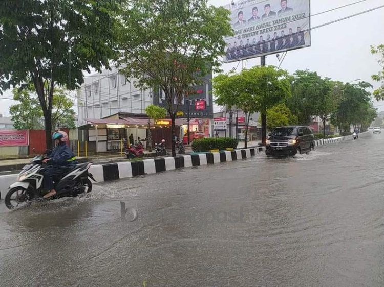 Komisi III DPRD ragu terhadap pernyataan Bapelitbang perihal area terdampak banjir belakangan ini menurun dibanding tahun sebelumnya.