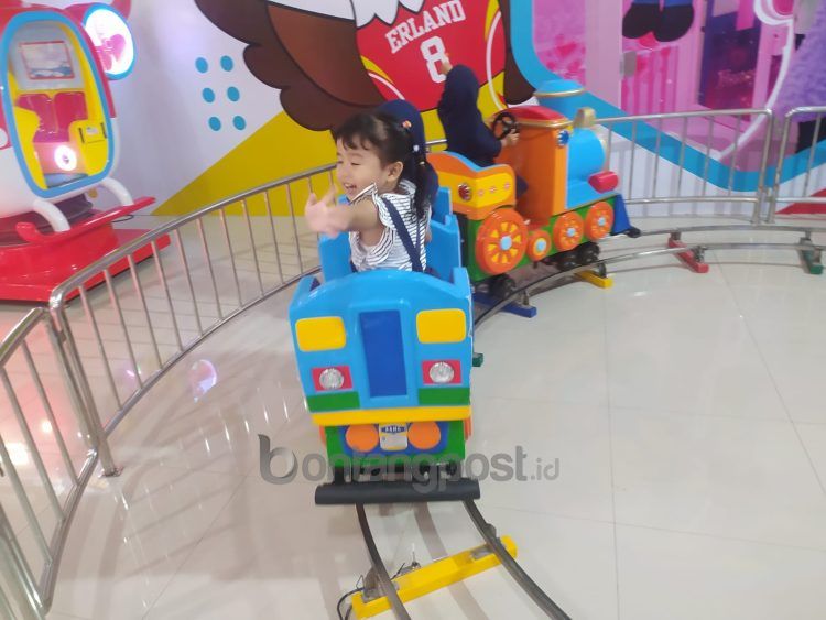 Wahana bermain happy time di Bontang Citimall