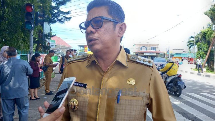 Wali Kota Bontang Basri Rase