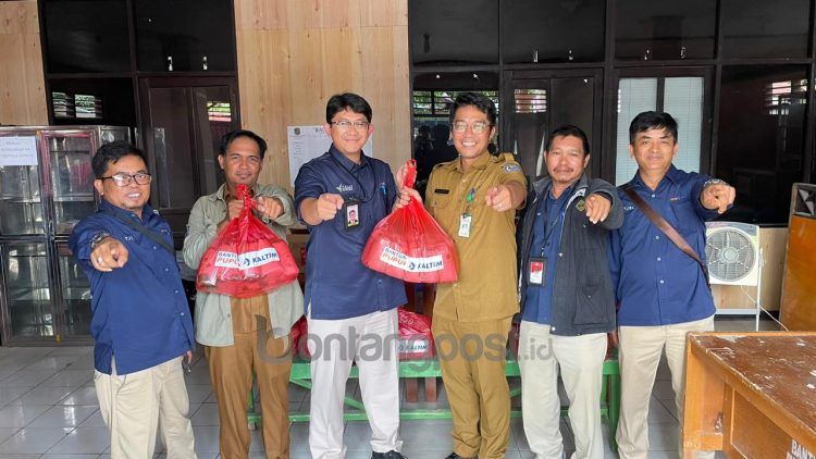 Pupuk Kaltim salurkan bantuan kepada  korban banjir di Guntung