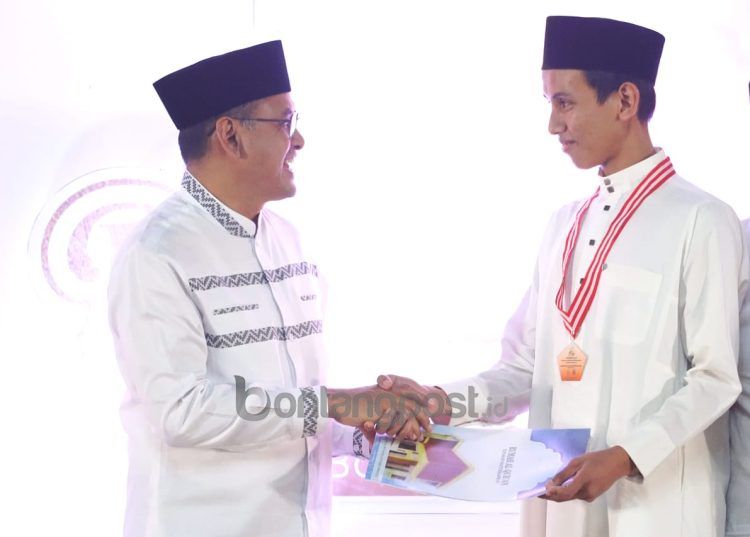 Selain tausiyah agama, Pupuk Kaltim juga gelar wisuda santri Rumah Al Quran Yayasan Baiturrahman