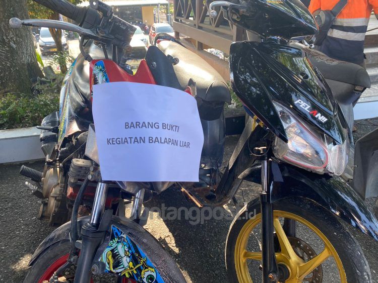 Motor balap liar yang disita polisi (Yulianti Basri/bontangpost.id)
