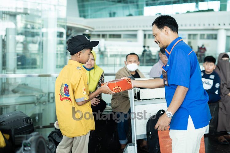 Pupuk Kaltim kembali membuka posko Mudik Asyik BUMN di Bandara Sultan Aji Muhammad Sulaiman (SAMS) Sepinggan Balikpapan, pada arus balik pasca Idul Fitri 1444 H