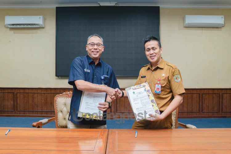 Penandatanganan kerja sama Pupuk Kaltim dengan Dinas Kelautan dan Perikanan Kaltim dalam mengelola konservasi laut Bontang