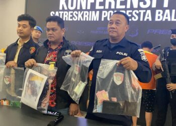 Kaki Penjahat Modus Ganjal ATM Dibolongi Polisi