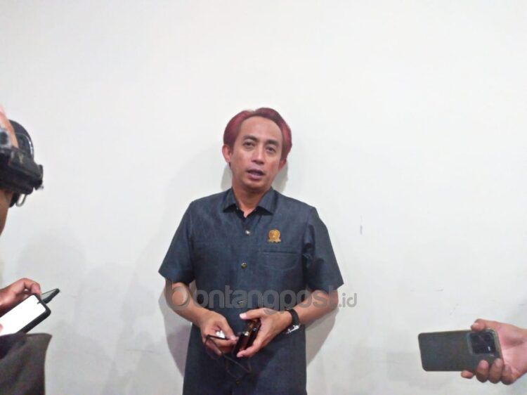 Ketua Komisi II DPRD Kota Bontang Rustam
