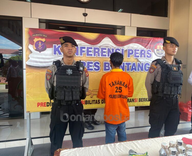 Kurir sabu 1 kg diringkus di Mapolres Bontang (Yulianti Basri/bontangpost.id)