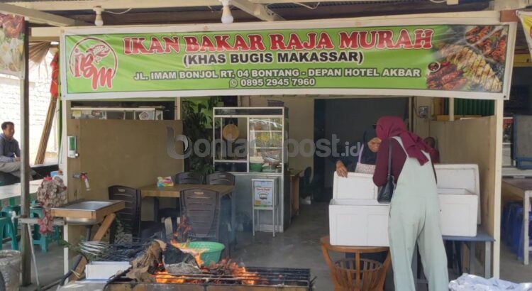 Warung Ikan Bakar Raja Murah Khas Bugis Makassar di Jalan Imam Bonjol (Nasrullah/bontangpost.id)