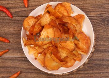 Resep Keripik Singkong Pedas Manis, Aroma Daun Jeruk dan Serai