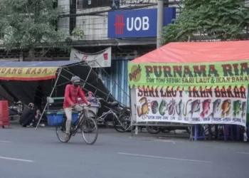 Tahun Depan Makanan dan Produk Sembelihan Wajib Sertifikasi Halal, Termasuk Pecel Ayam