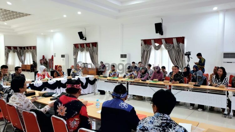 Pemkot Bontang gelar FGD mencari solusi untuk mempermudah masyarakat dalam pengurusan PBG (Lutfi/bontangpost)