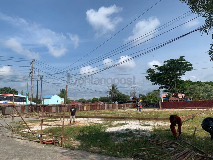 Gerai McDonald’s di Jalan Ahmad Yani mulai dibangun (Lutfi/bontangpost.id)