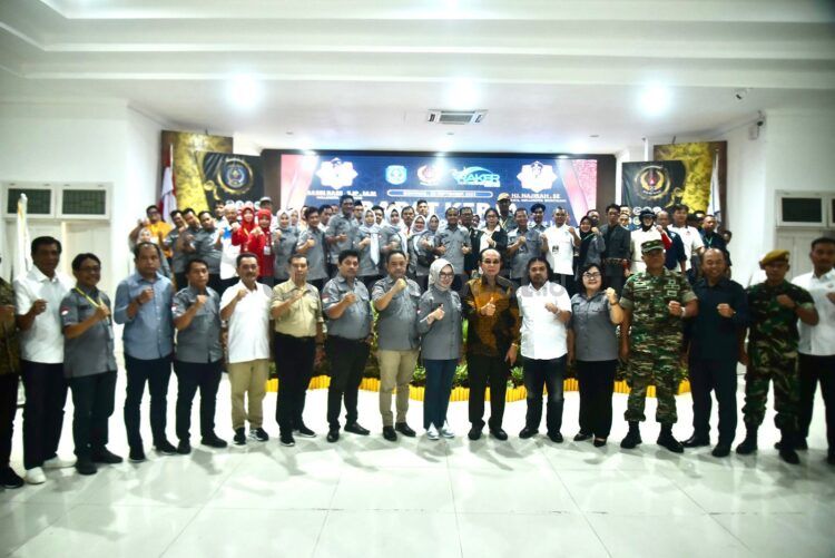 Pengurus KONI Bontang dan undangan lainnya, saat pembukaan rapat kerja.