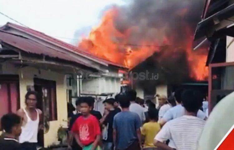 Kebakaran di RT 20 Berbas Pantai