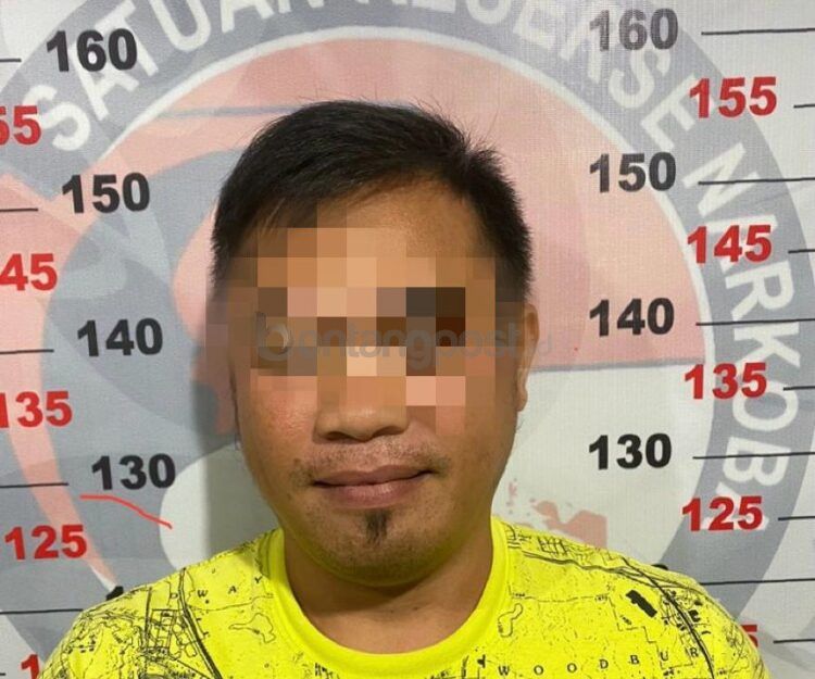Tersangka pengedar double L ditahan di Mapolres Bontang