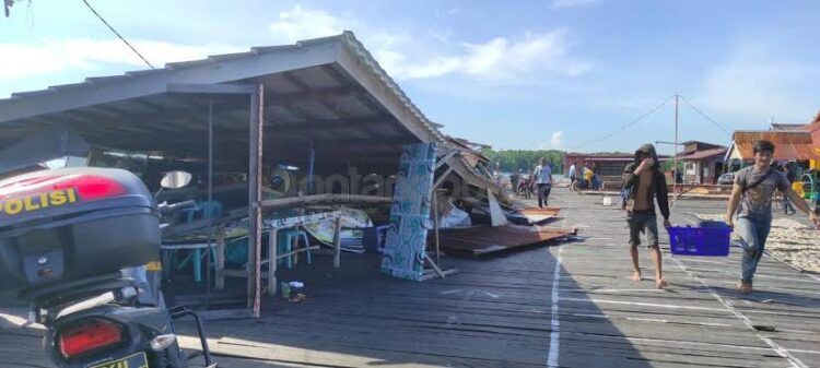 Kawasan pesisir yang semula jembatan kayu akan dibeton